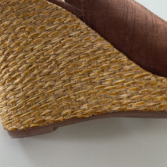 Le Château wedges - Picture 4 of 5